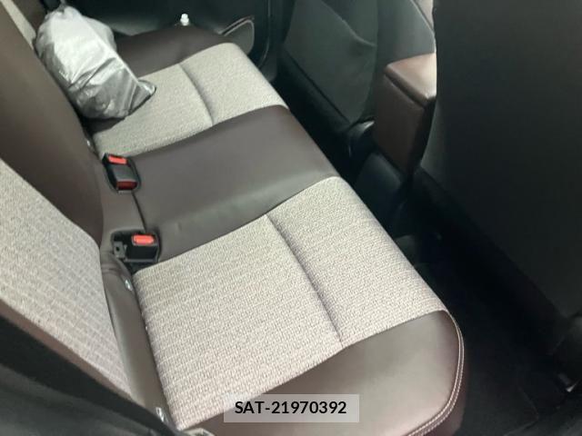 Toyota YARIS CROSS 2020-10 7790819-15