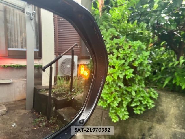 Toyota YARIS CROSS 2020-10 7790819-26