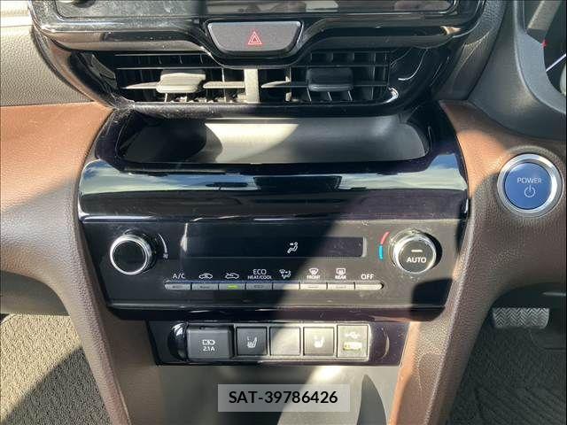 Toyota YARIS CROSS 2020-10 7790818-15