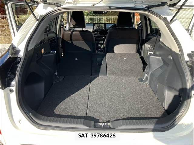 Toyota YARIS CROSS 2020-10 7790818-7