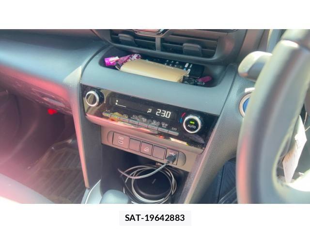 Toyota YARIS CROSS 2022-12 7880799-11