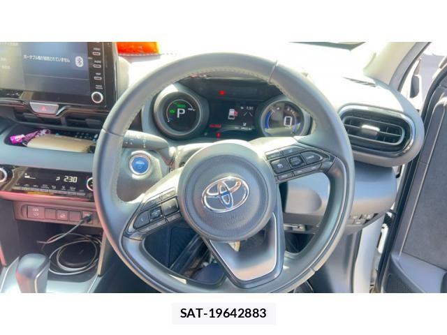 Toyota YARIS CROSS 2022-12 7880799-15