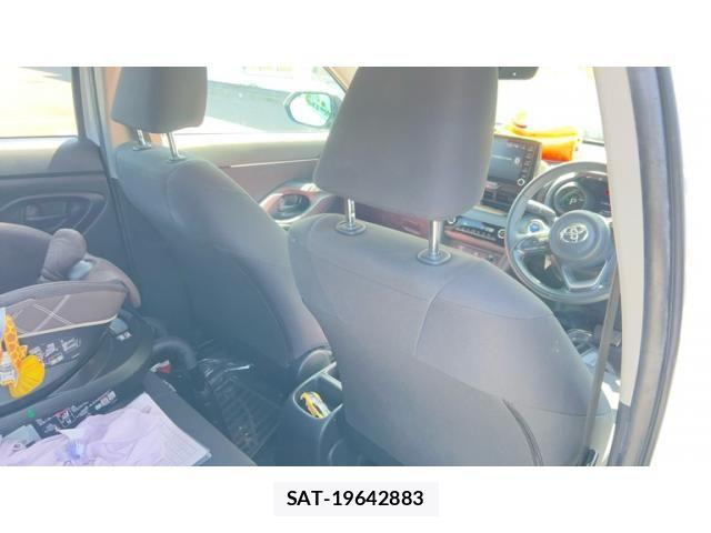 Toyota YARIS CROSS 2022-12 7880799-18