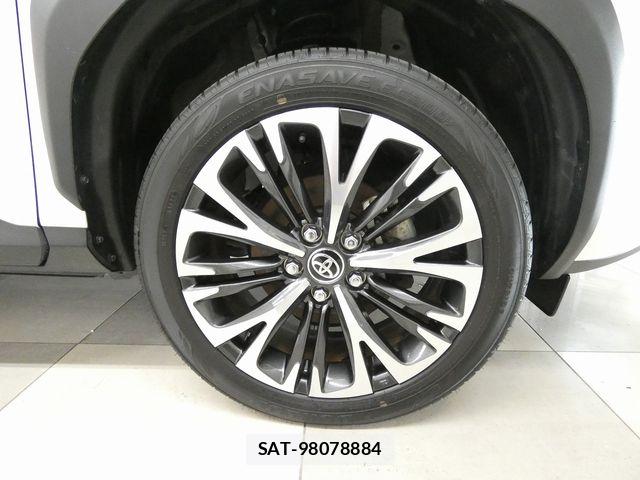 Toyota YARIS CROSS 2022-08 7880786-3