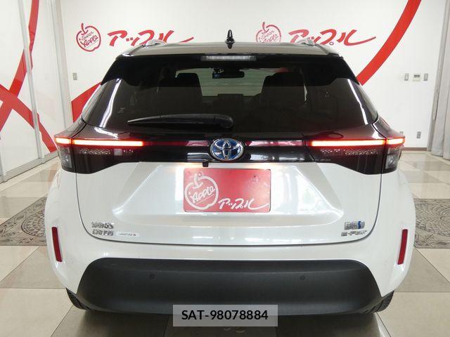 Toyota YARIS CROSS 2022-08 7880786-4