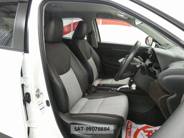 Toyota YARIS CROSS 2022-08 7880786-8