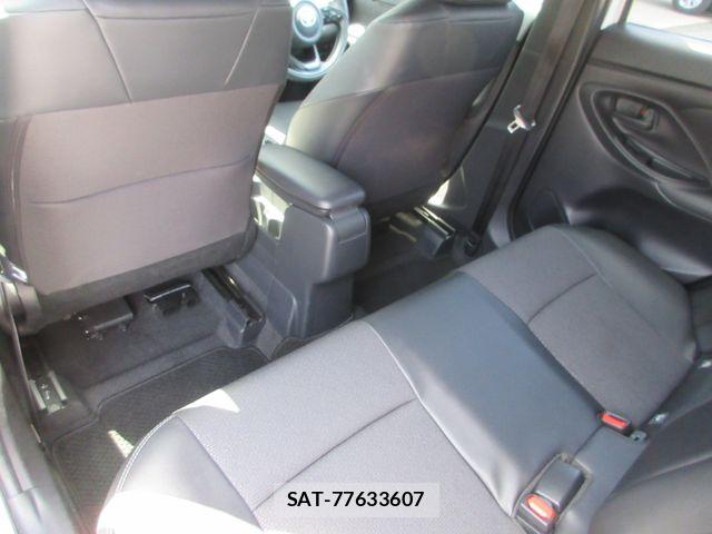 Toyota YARIS CROSS 2025-10 7880779-15