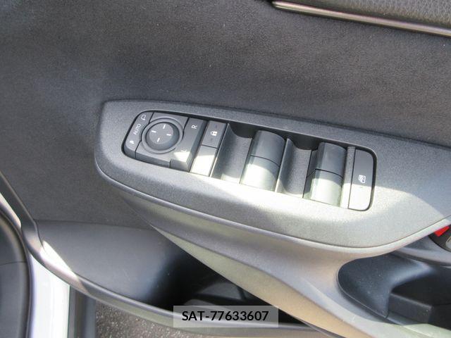 Toyota YARIS CROSS 2025-10 7880779-24