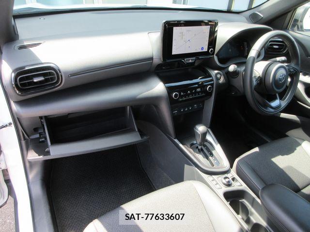 Toyota YARIS CROSS 2025-10 7880779-27