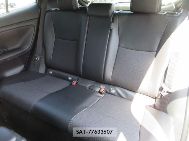 Toyota YARIS CROSS 2025-10 7880779-28