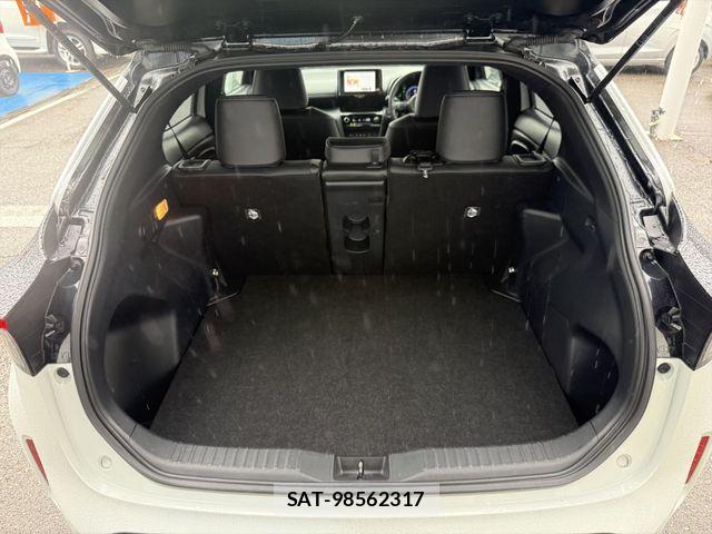 Toyota YARIS CROSS 2025-10 7880780-16