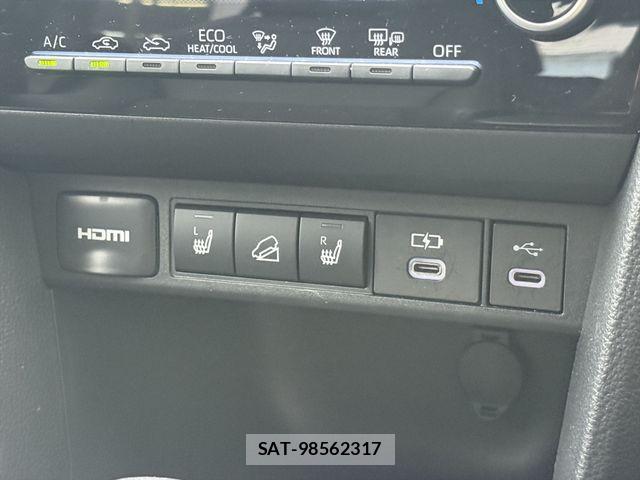 Toyota YARIS CROSS 2025-10 7880780-22