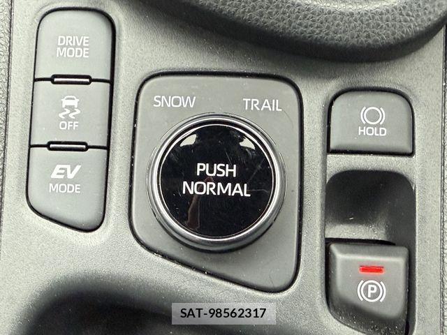 Toyota YARIS CROSS 2025-10 7880780-24