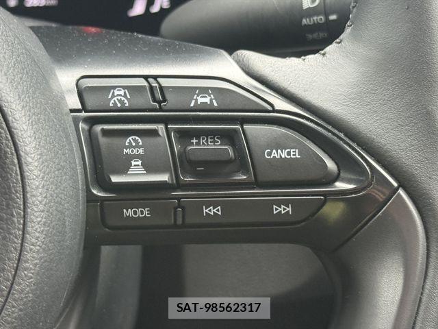 Toyota YARIS CROSS 2025-10 7880780-25