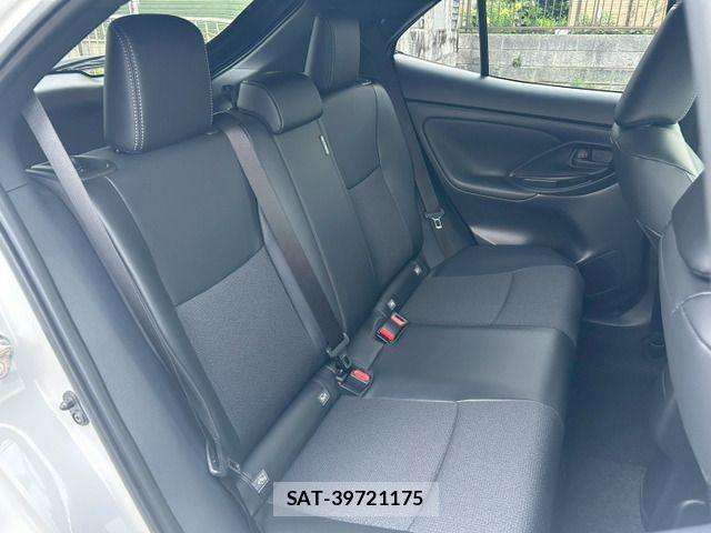 Toyota YARIS CROSS 2026-06 7880777-17