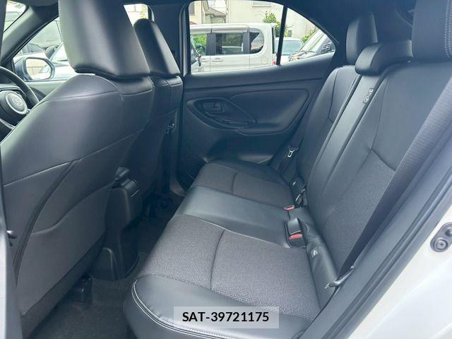 Toyota YARIS CROSS 2026-06 7880777-19