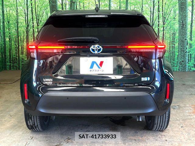 Toyota YARIS CROSS 2023-02 7903696-10