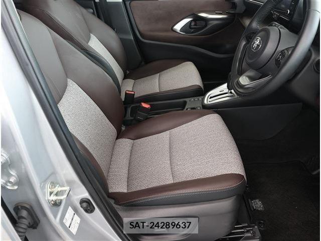 Toyota YARIS CROSS 2024-01 7903694-12