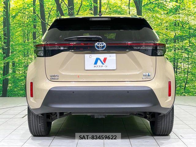 Toyota YARIS CROSS 2022-06 7903697-14