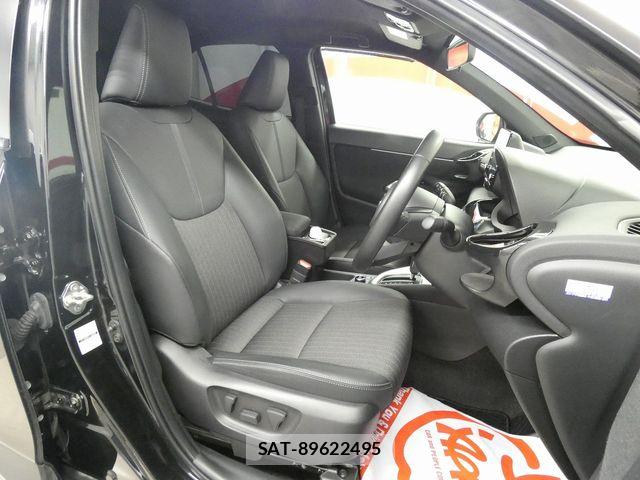 Toyota YARIS CROSS 2023-11 7964554-16