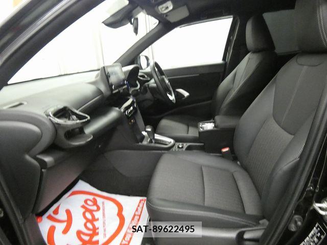 Toyota YARIS CROSS 2023-11 7964554-26