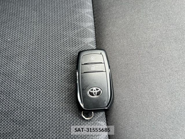 Toyota YARIS CROSS 2021-02 7981702-18