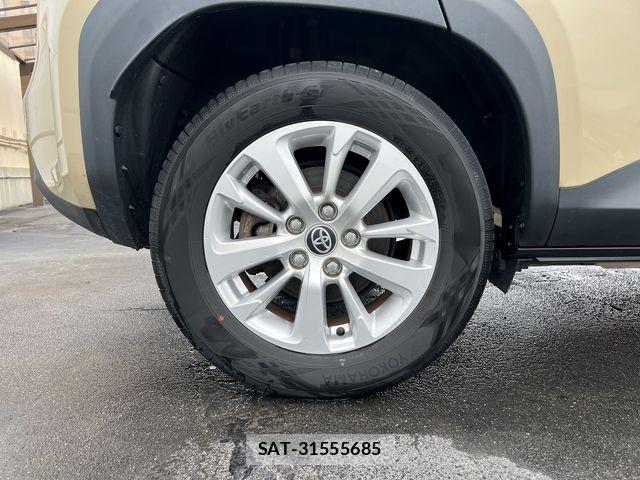 Toyota YARIS CROSS 2021-02 7981702-26