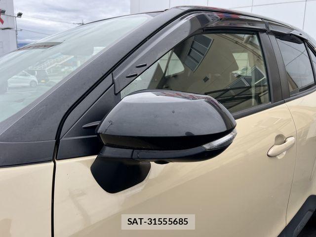 Toyota YARIS CROSS 2021-02 7981702-28