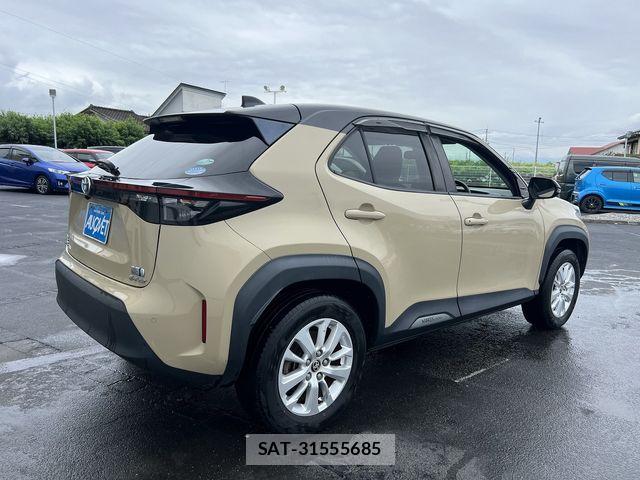 Toyota YARIS CROSS 2021-02 7981702-3