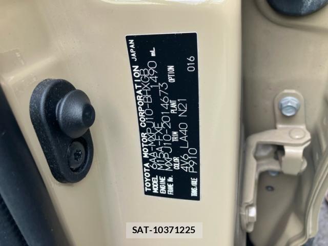 Toyota YARIS CROSS 2021-03 7981703-14