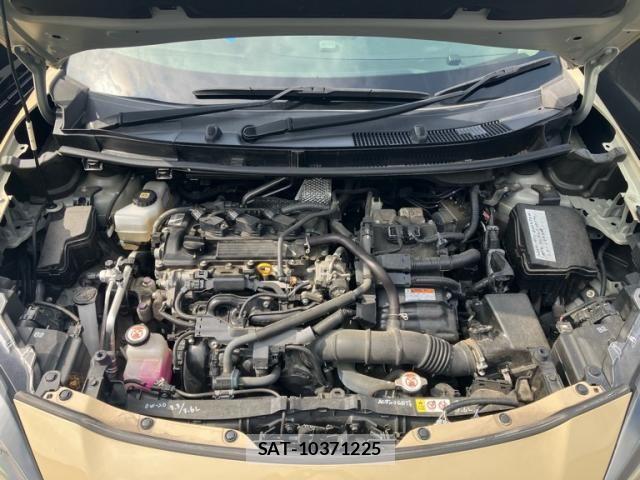 Toyota YARIS CROSS 2021-03 7981703-15
