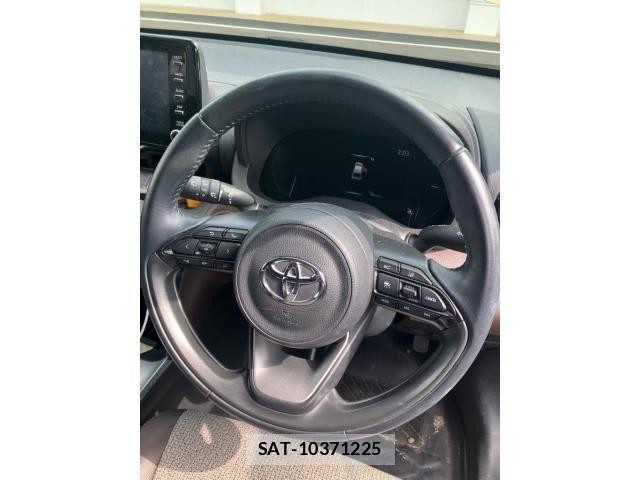 Toyota YARIS CROSS 2021-03 7981703-18