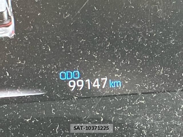 Toyota YARIS CROSS 2021-03 7981703-23