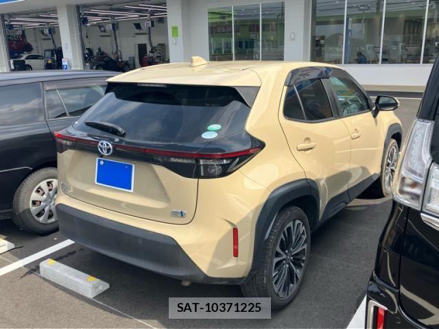 Toyota YARIS CROSS 2021-03 7981703-3