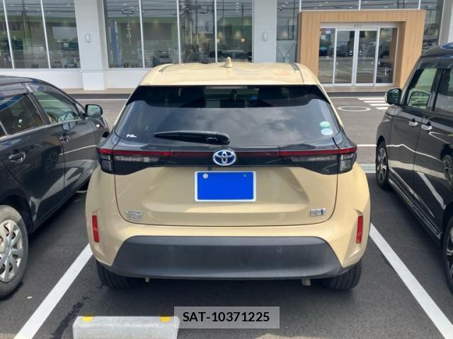 Toyota YARIS CROSS 2021-03 7981703-4