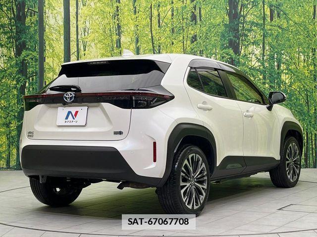 Toyota YARIS CROSS 2022-01 7981701-16