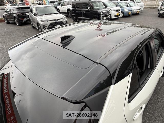 Toyota YARIS CROSS 2021-12 7981700-11