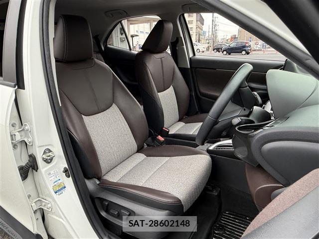 Toyota YARIS CROSS 2021-12 7981700-18