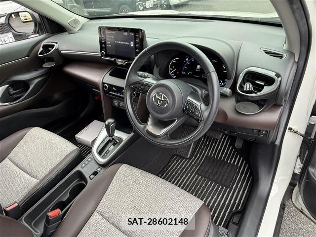 Toyota YARIS CROSS 2021-12 7981700-19