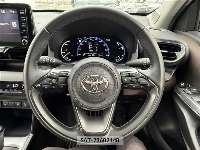 Toyota YARIS CROSS 2021-12 7981700-26