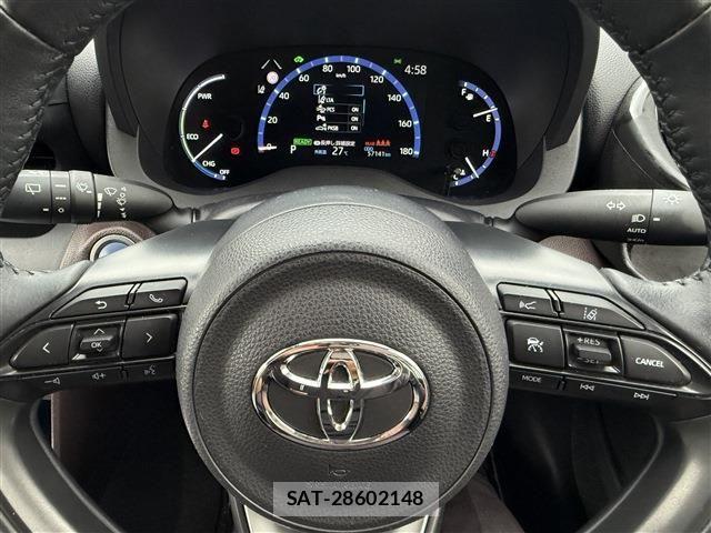 Toyota YARIS CROSS 2021-12 7981700-27