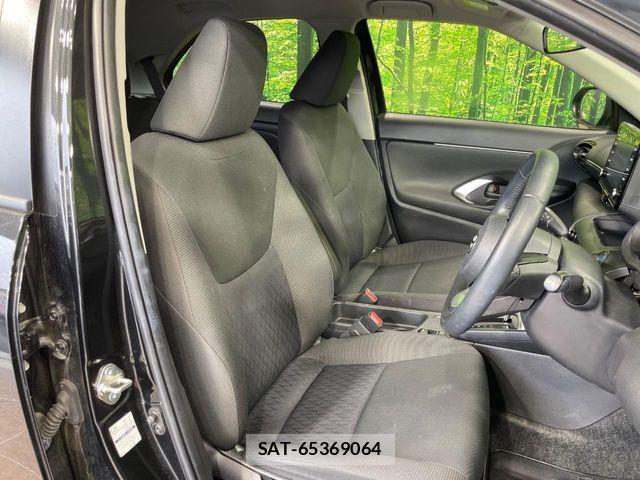 Toyota YARIS CROSS 2022-01 7981699-7