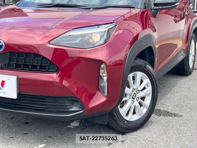 Toyota YARIS CROSS 2021-03 7981704-13
