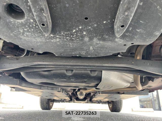 Toyota YARIS CROSS 2021-03 7981704-18