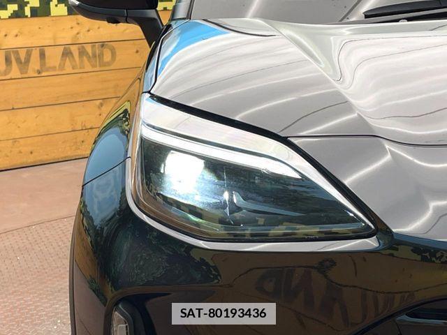 Toyota YARIS CROSS 2024-10 7981697-11