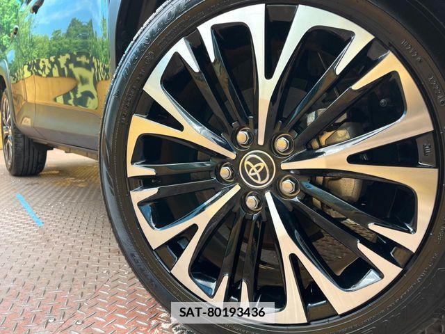 Toyota YARIS CROSS 2024-10 7981697-12