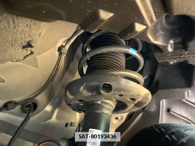 Toyota YARIS CROSS 2024-10 7981697-19