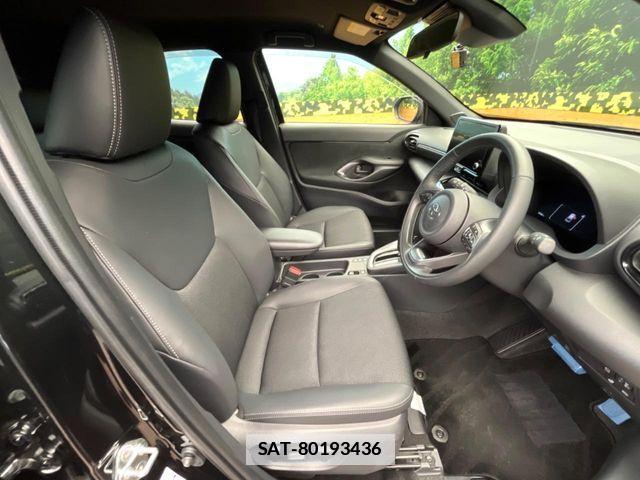 Toyota YARIS CROSS 2024-10 7981697-7