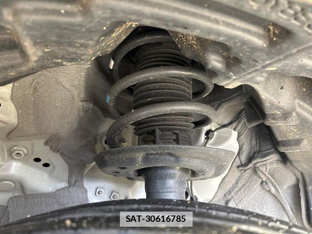 Toyota YARIS CROSS 2024-01 7981695-18