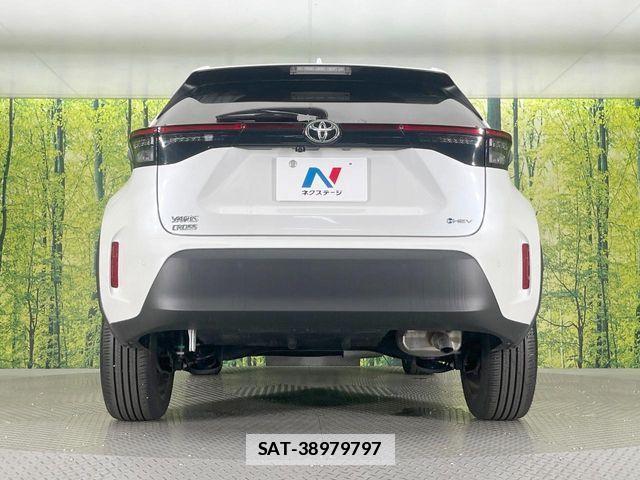 Toyota YARIS CROSS 2024-02 7981694-14